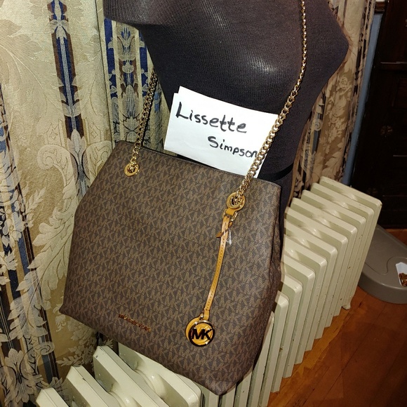 Jet Set Chain Large Shoulder Tote in Brown/Tan - Picture 3 of 8